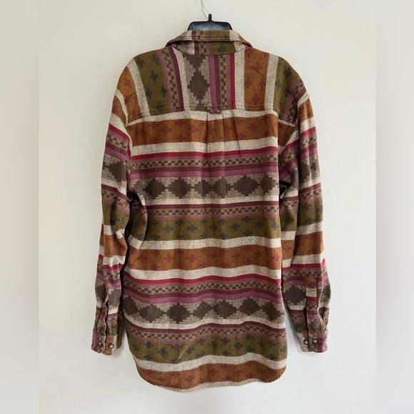 Territory Ahead Southwest Aztec Print Long Sleeve Button-Up Shirt, size ML - Picture 2 of 7